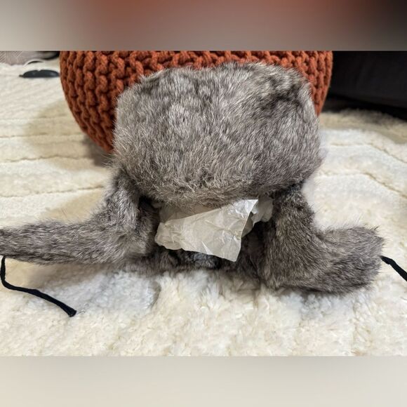 Authentic Russian fur trapper hat; never worn; bought in Russia - Picture 6 of 8